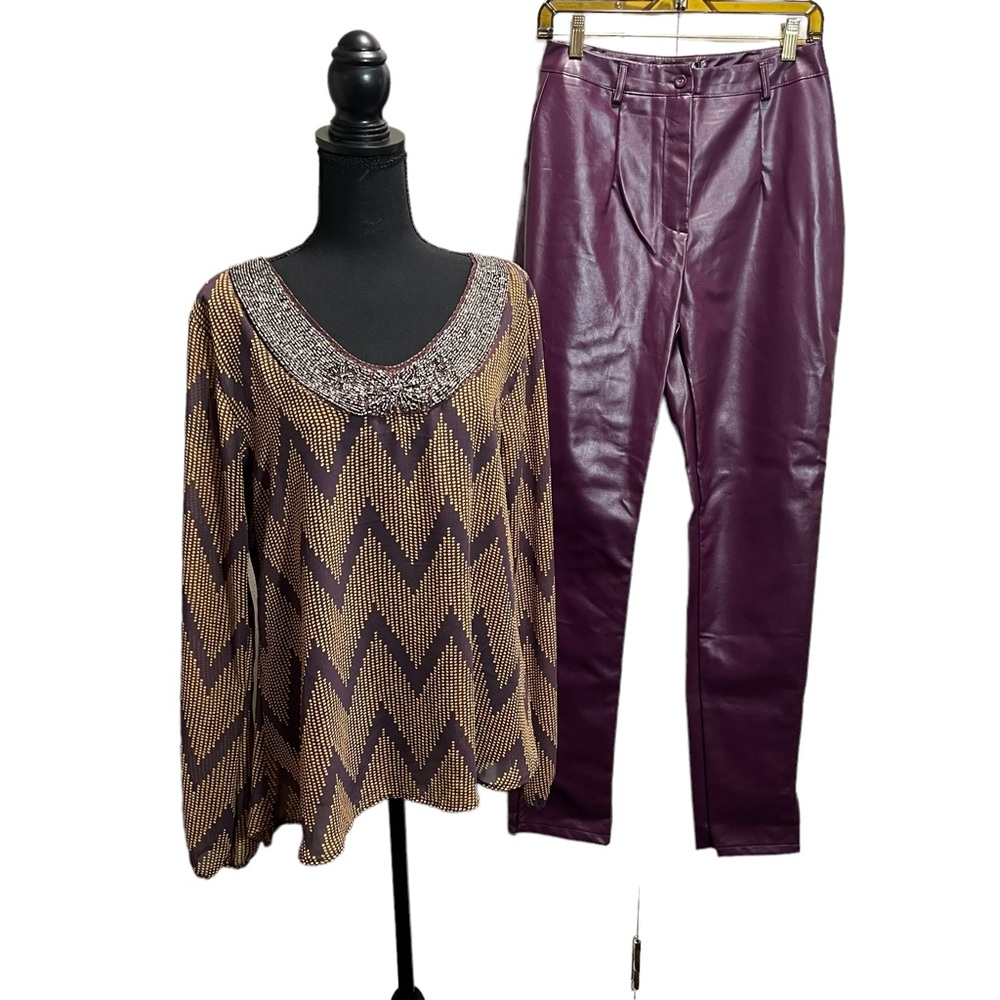 NWOT daytrip Blouse SZ M 🍁🍁